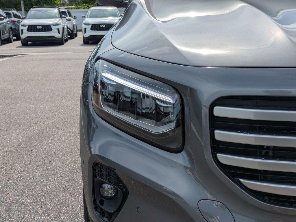 used 2025 Mercedes-Benz GLB 250 car, priced at $47,721