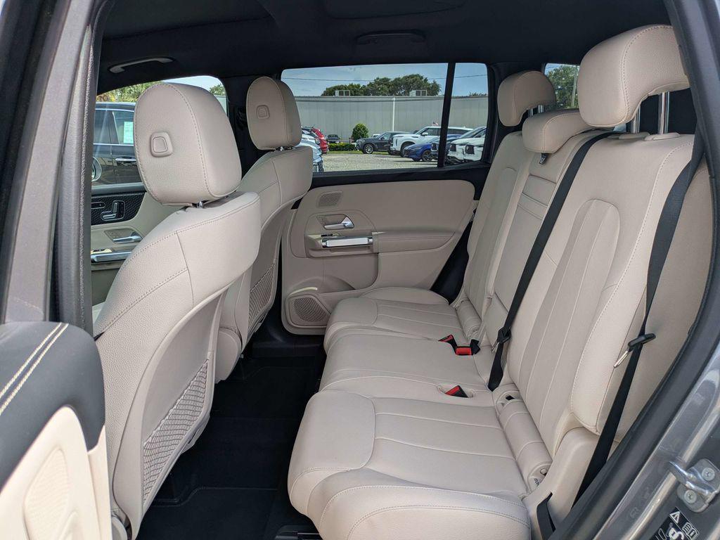 used 2025 Mercedes-Benz GLB 250 car, priced at $47,721