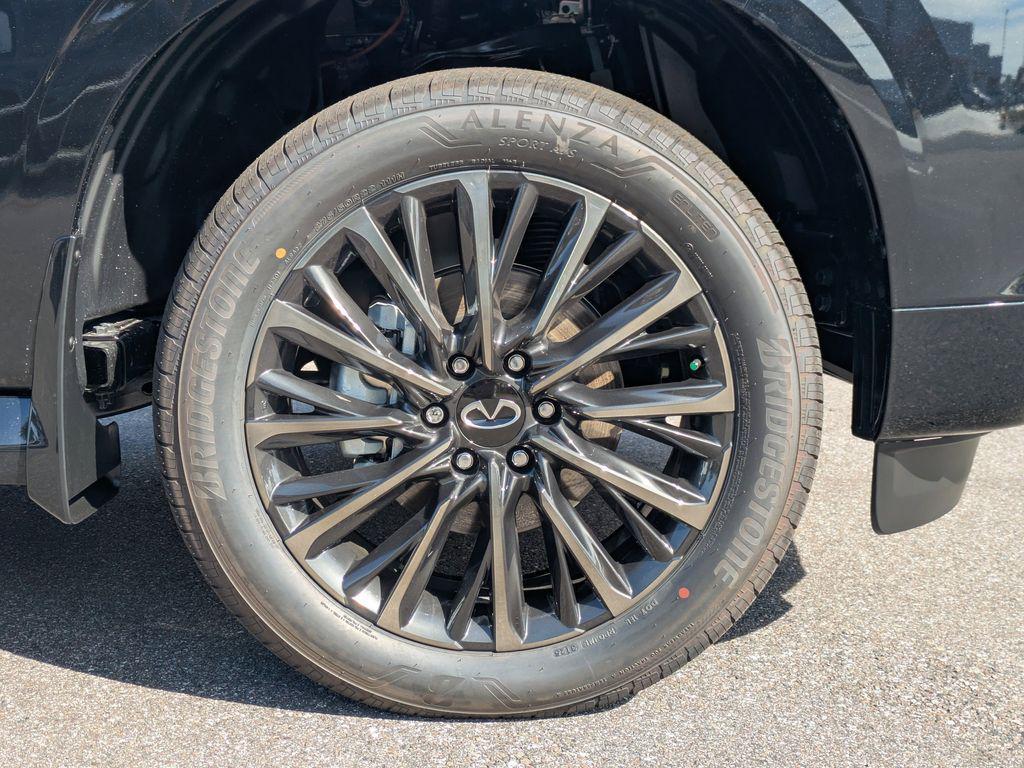 new 2026 INFINITI QX80 car, priced at $103,929