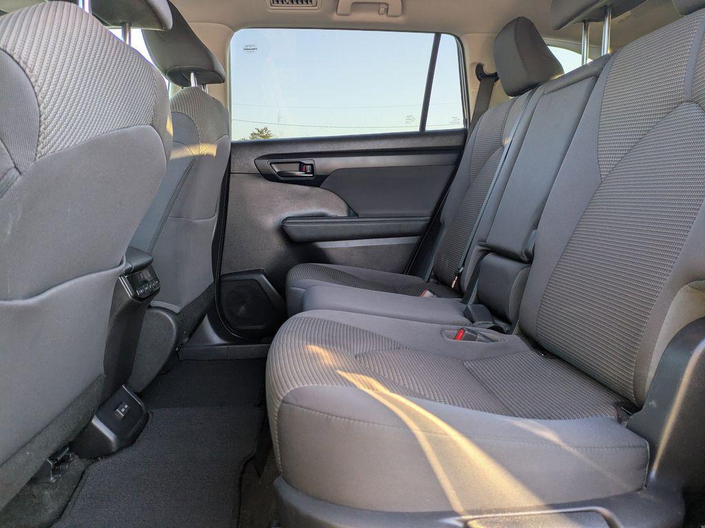used 2023 Toyota Highlander car, priced at $33,625