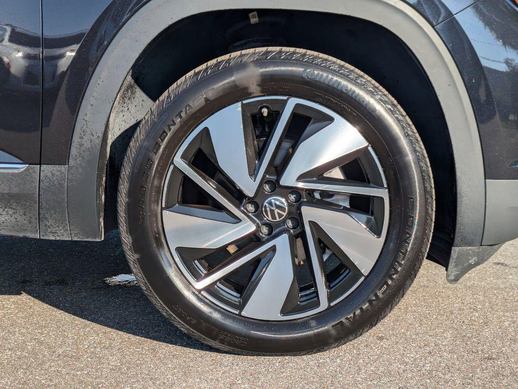 used 2024 Volkswagen Atlas car, priced at $37,988