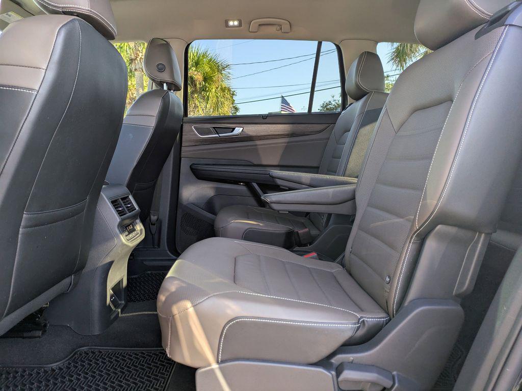 used 2024 Volkswagen Atlas car, priced at $37,988