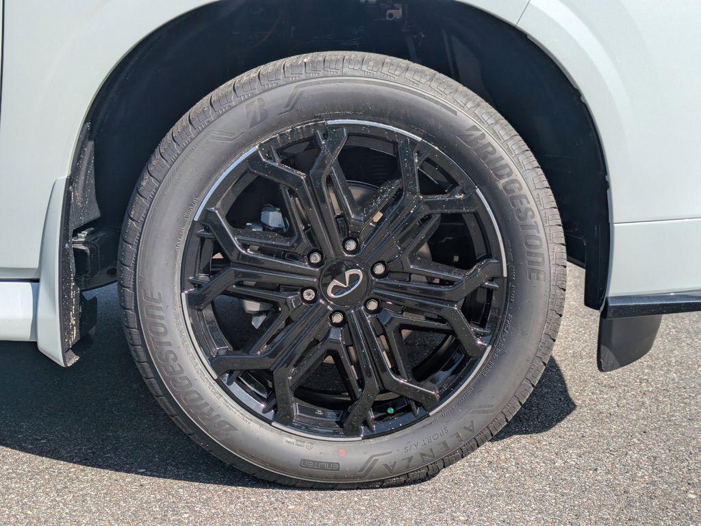 new 2026 INFINITI QX80 car, priced at $89,642