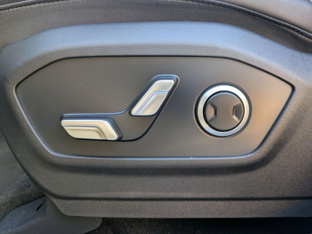 used 2024 Hyundai Santa Fe car, priced at $32,925