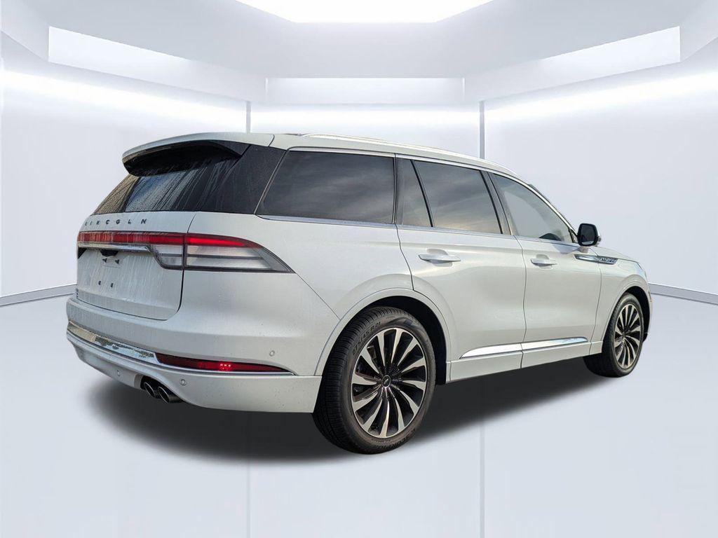 used 2022 Lincoln Aviator car, priced at $49,549