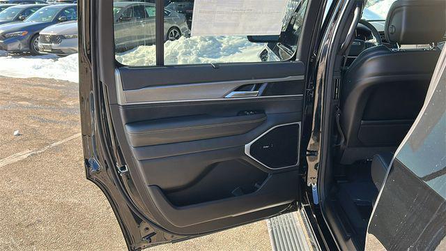 new 2026 Jeep Grand Wagoneer car, priced at $77,443