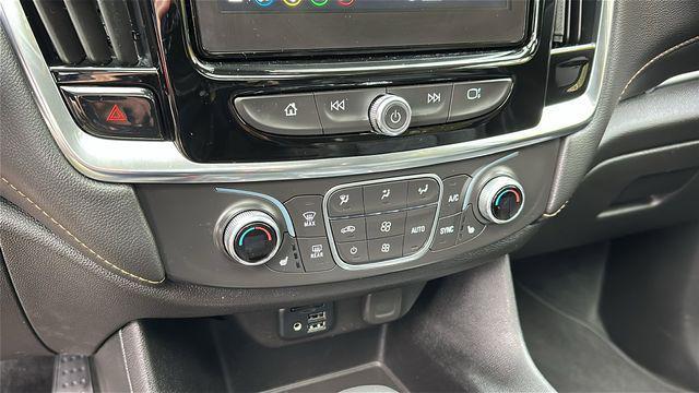 used 2021 Chevrolet Traverse car, priced at $28,497