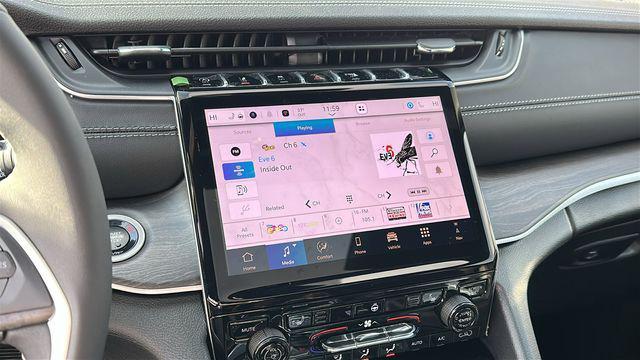 new 2025 Jeep Grand Cherokee car, priced at $45,723