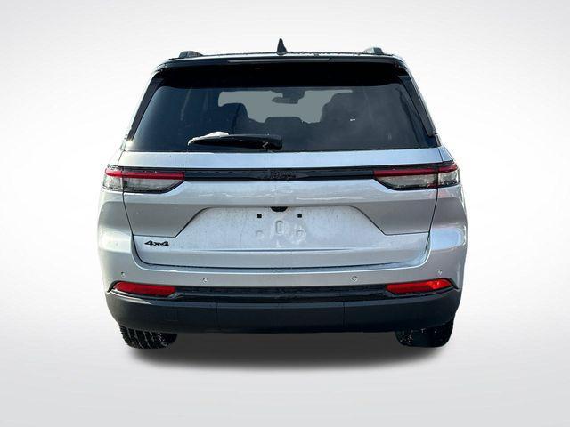 new 2025 Jeep Grand Cherokee car, priced at $45,723