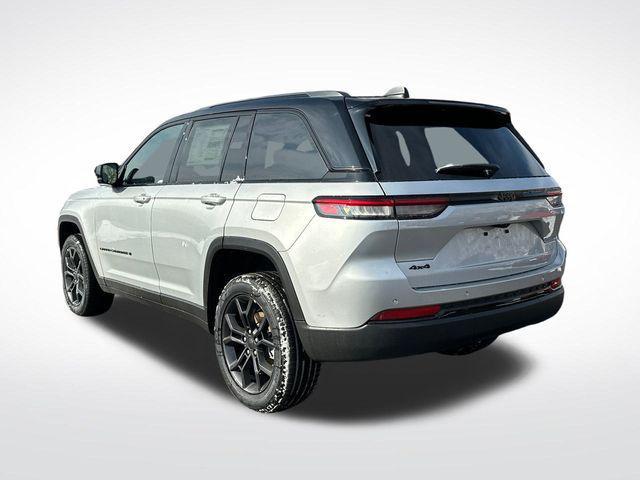 new 2025 Jeep Grand Cherokee car, priced at $45,723