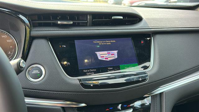 new 2025 Cadillac XT5 car, priced at $42,415