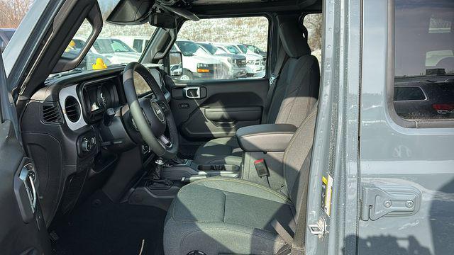 new 2026 Jeep Wrangler car, priced at $46,158