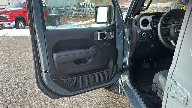 new 2026 Jeep Wrangler car, priced at $46,158