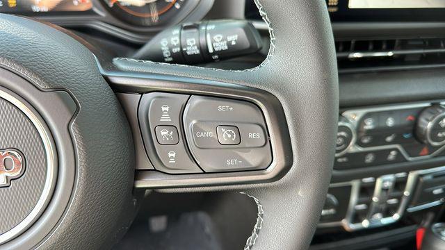 new 2026 Jeep Wrangler car, priced at $46,158