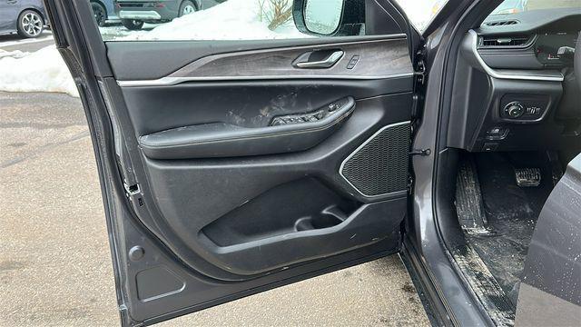 new 2026 Jeep Grand Cherokee car, priced at $49,389