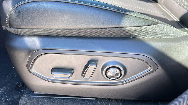 new 2026 Jeep Grand Cherokee car, priced at $52,089