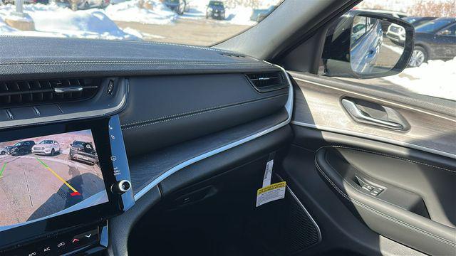 new 2026 Jeep Grand Cherokee car, priced at $50,016