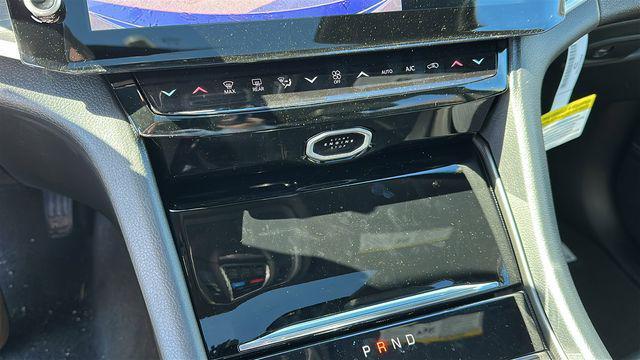 new 2026 Jeep Grand Cherokee car, priced at $46,389