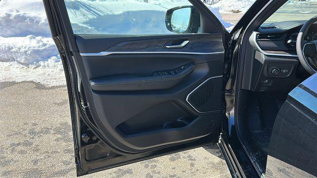 new 2026 Jeep Grand Cherokee car, priced at $46,389