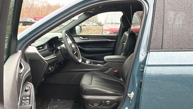 new 2026 Jeep Grand Cherokee L car, priced at $44,388