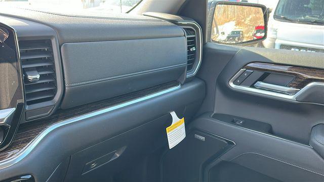 new 2026 GMC Sierra 1500 car, priced at $58,045