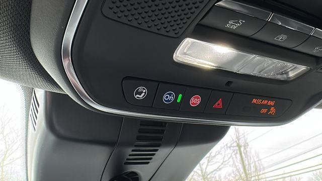 new 2026 Chevrolet Traverse car, priced at $57,570