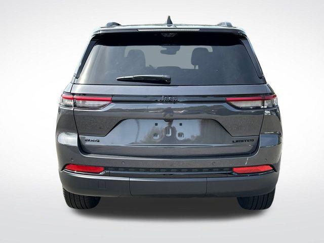 new 2025 Jeep Grand Cherokee car, priced at $48,565