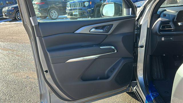 new 2026 Chevrolet Traverse car, priced at $44,920