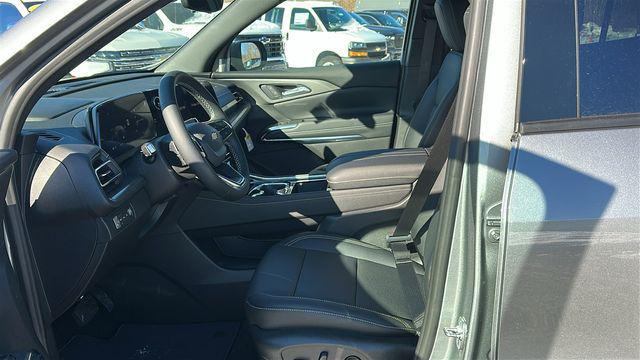 new 2026 Chevrolet Traverse car, priced at $44,920