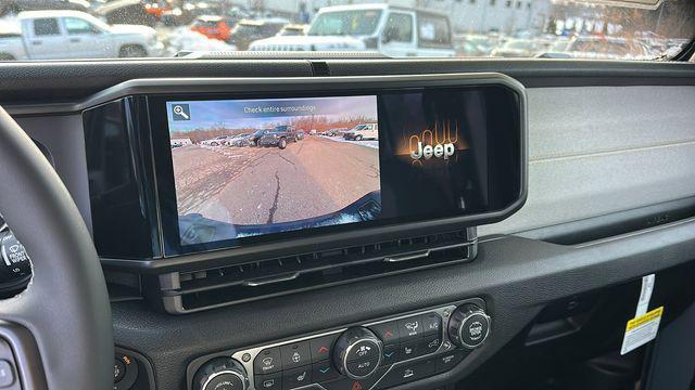 new 2026 Jeep Gladiator car, priced at $47,034