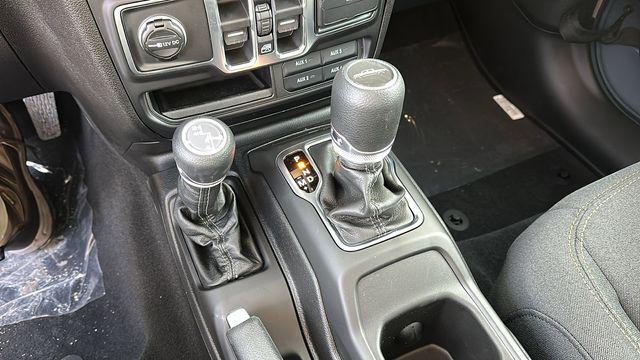 new 2026 Jeep Gladiator car, priced at $47,034