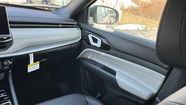 new 2026 Jeep Compass car, priced at $30,980