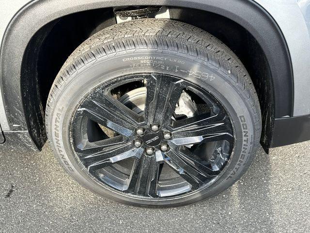 new 2026 GMC Acadia car, priced at $55,270