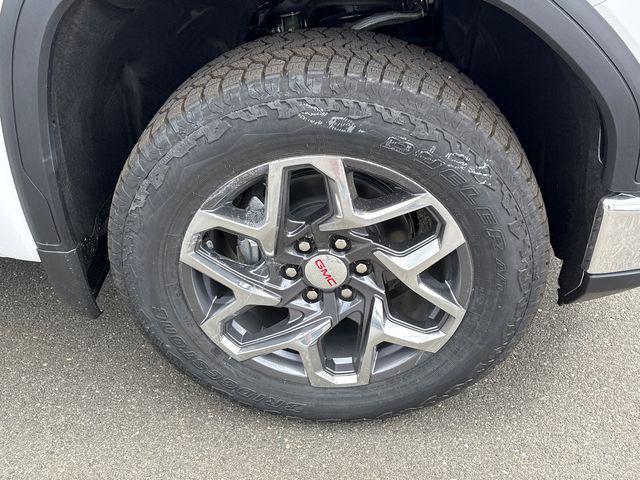 new 2026 GMC Sierra 1500 car, priced at $49,064