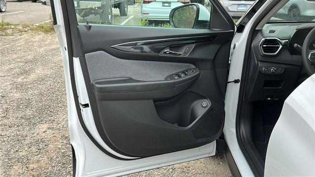 new 2026 Chevrolet TrailBlazer car, priced at $30,870