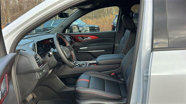 new 2026 Chevrolet Traverse car, priced at $56,540