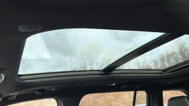 new 2025 Jeep Grand Cherokee car, priced at $47,999