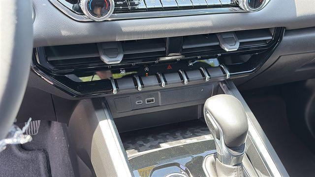 new 2026 GMC Canyon car, priced at $43,279
