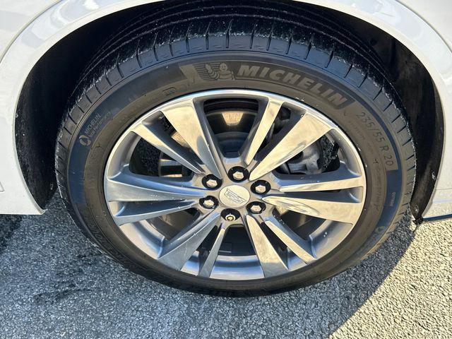 used 2022 Cadillac XT6 car, priced at $31,695