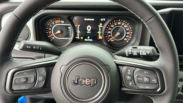 new 2026 Jeep Wrangler car, priced at $47,978