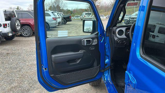 new 2026 Jeep Wrangler car, priced at $47,978