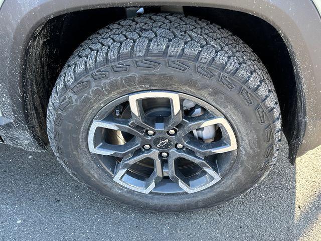 new 2026 Chevrolet Equinox car, priced at $37,735