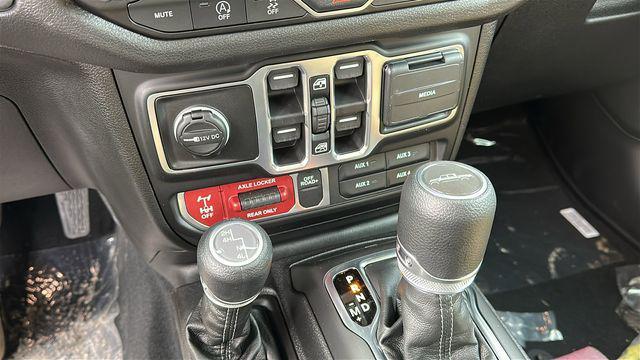 new 2026 Jeep Gladiator car, priced at $51,325