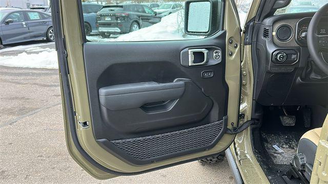 new 2026 Jeep Gladiator car, priced at $51,325