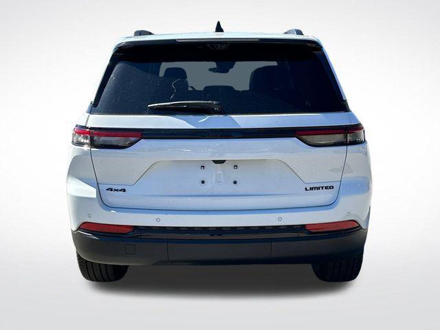 new 2025 Jeep Grand Cherokee car, priced at $48,029