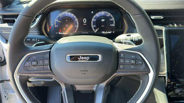 new 2025 Jeep Grand Cherokee car, priced at $48,029