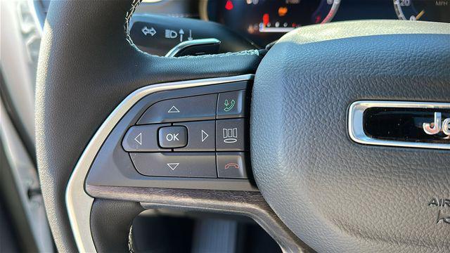 new 2025 Jeep Grand Cherokee car, priced at $48,029