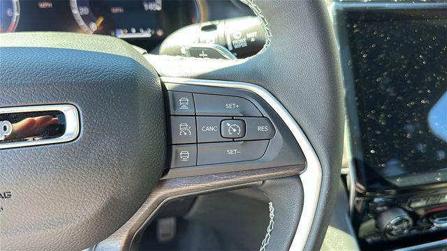 new 2025 Jeep Grand Cherokee car, priced at $48,029