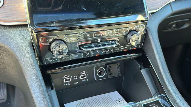 new 2025 Jeep Grand Cherokee car, priced at $53,465