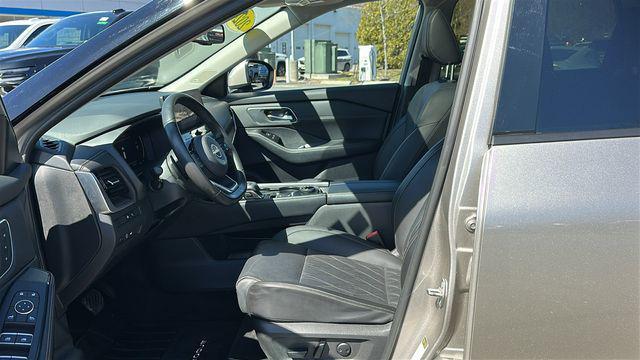 used 2024 Nissan Rogue car, priced at $30,197